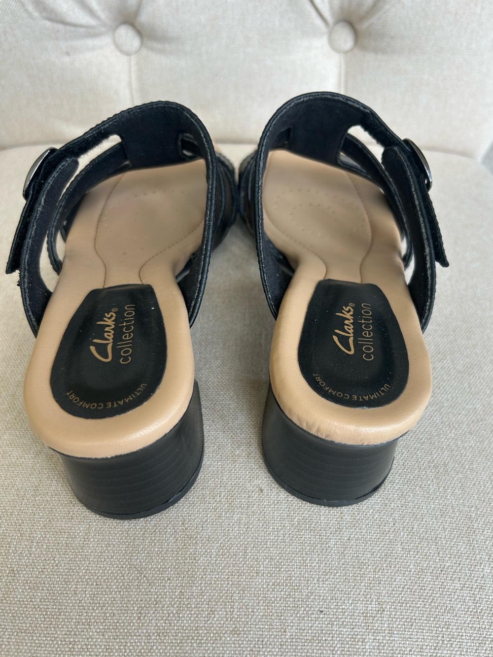 Clarks Black Leather Strappy Low Heel Sandals - Picture 4 of 9